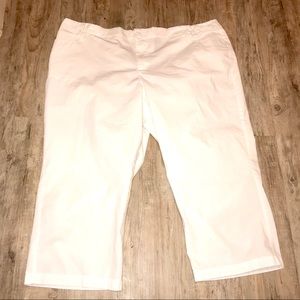 Lane Bryant White Ankle Cropped Pants 28